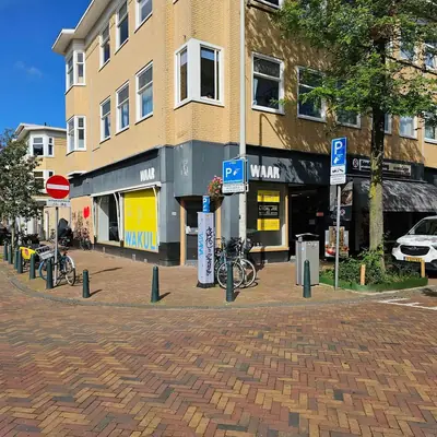 Wakuli specialty coffee bar (Fahrenheitstraat) cafe