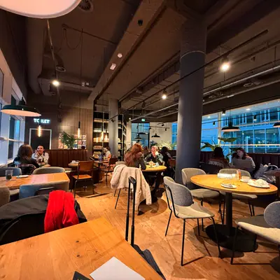 Lucifer Coffee Roasters BAR kennedyplein 103 cafe