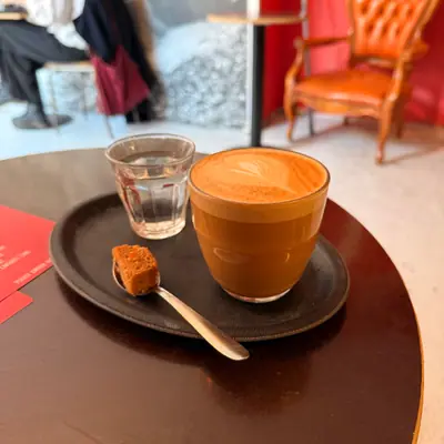 Lola Bikes & Coffee cafe